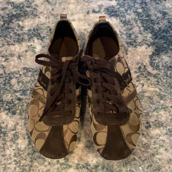 USED COACH shoes - Picture 2 of 11